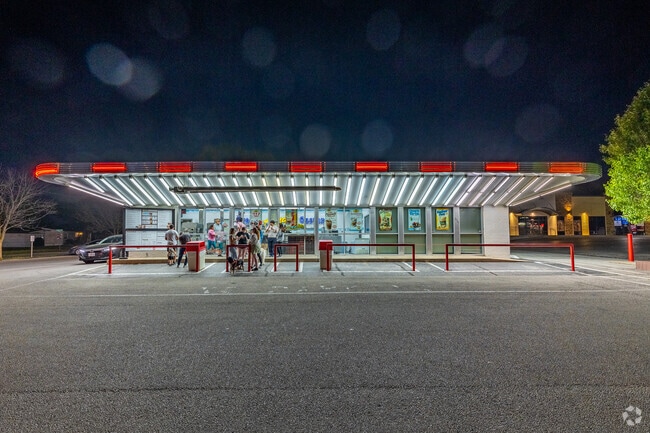 Andy's Frozen Custard is a popular destination for Seminole/Holland residents.