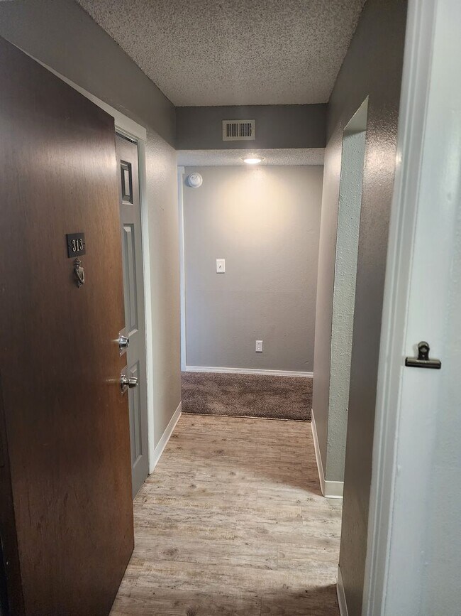 Homes for Rent in 67207