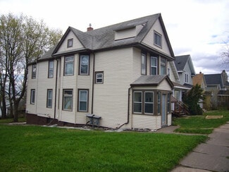 920 E 9th St Unit 2, Duluth, MN 55805
