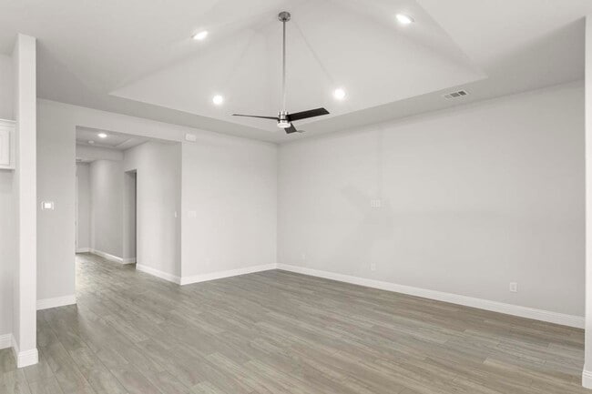 14534 Lovelace St, Pilot Point, TX 76258 - photo 3