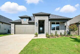3705 Hickory St, Sherman, TX 75092