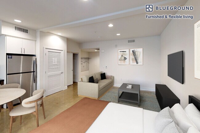 6700 Warner Ave unit FL1-ID4146A, Huntington Beach, CA 92647 - photo 2