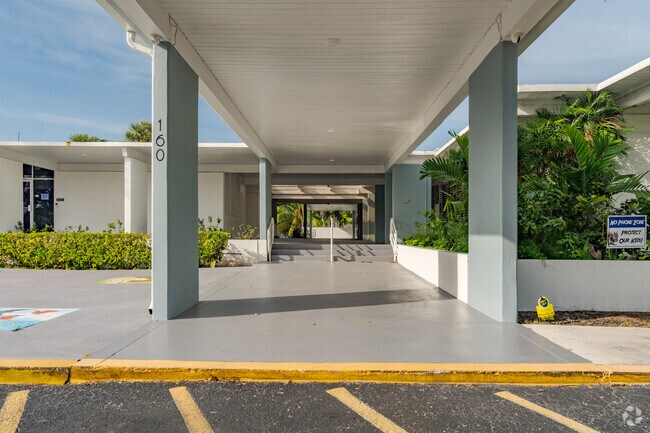 Main entrance to Key Biscayne Presbyterian School.