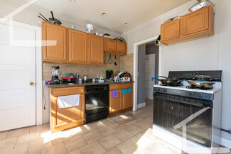 34 Newcastle Rd Unit 1, Boston, MA 02135