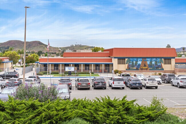 Sequoia Middle School serves students from 6th-8th grade in Newbury Park, CA.