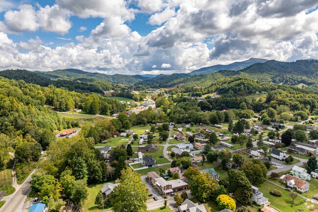 Welcome to beautiful Roan Mountain, TN.