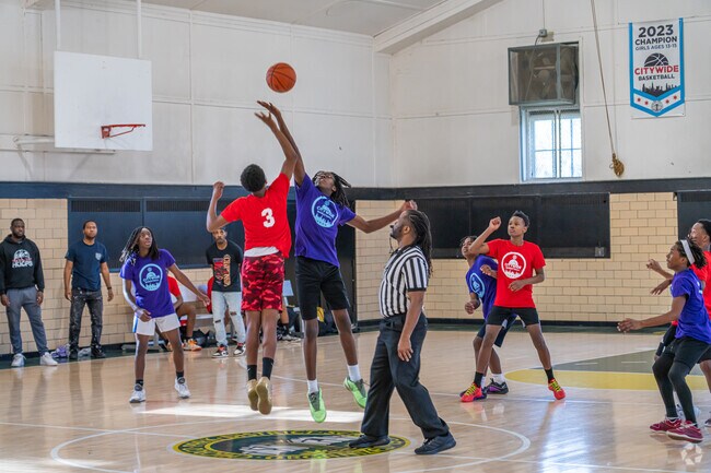 Youth basketball league takes place at the field house in Columbus Park in Austin.