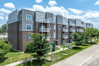 217 7th Ave SW, Cedar Rapids, IA 52404