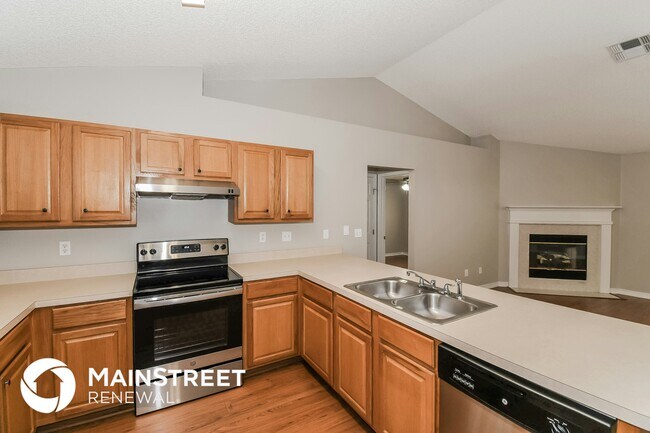 10450 McGirts Creek Dr, Jacksonville, FL 32221 - photo 6