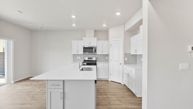 61167 Splendor Ln, Bend, OR 97702 - photo 7