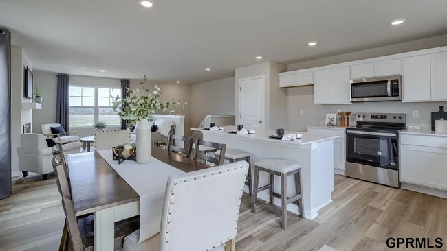 8824 S 185th St, Omaha, NE 68136 - photo 6