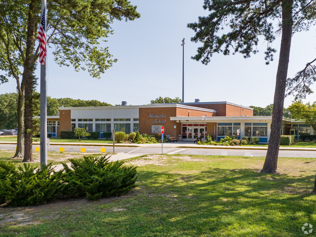 Enter Hiawatha School via the main entrance.