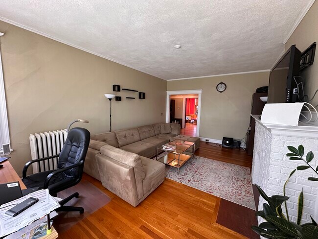 1263 Commonwealth Ave unit 8, Allston, MA 02134 - photo 2