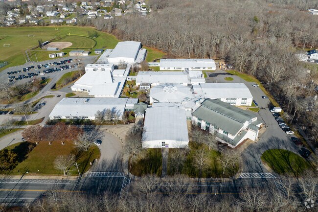 Mt. Hope High School helps students achieve excellence.