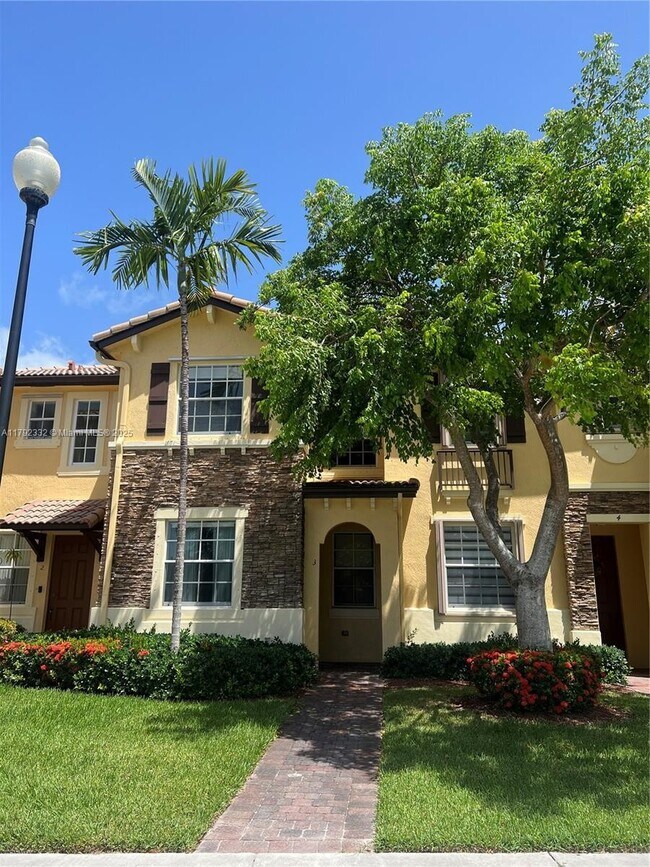 9353 SW 227th St, Cutler Bay, FL 33190