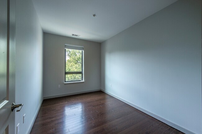 24 Marion St unit 404, Brookline, MA 02446 - photo 4
