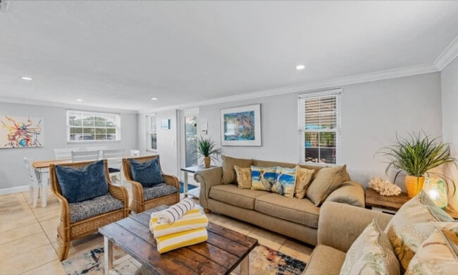 100 7th St S unit ID1366639P, Bradenton Beach, FL 34217 - photo 3