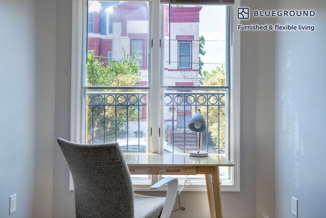 527 U St NW unit FL1-ID689, Washington, DC 20001 - photo 4