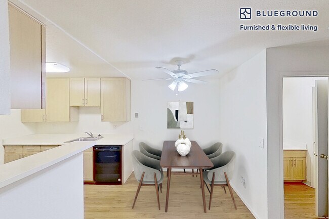 231 Woodcreek Common unit FL3-ID5676A, Fremont, CA 94539 - photo 5