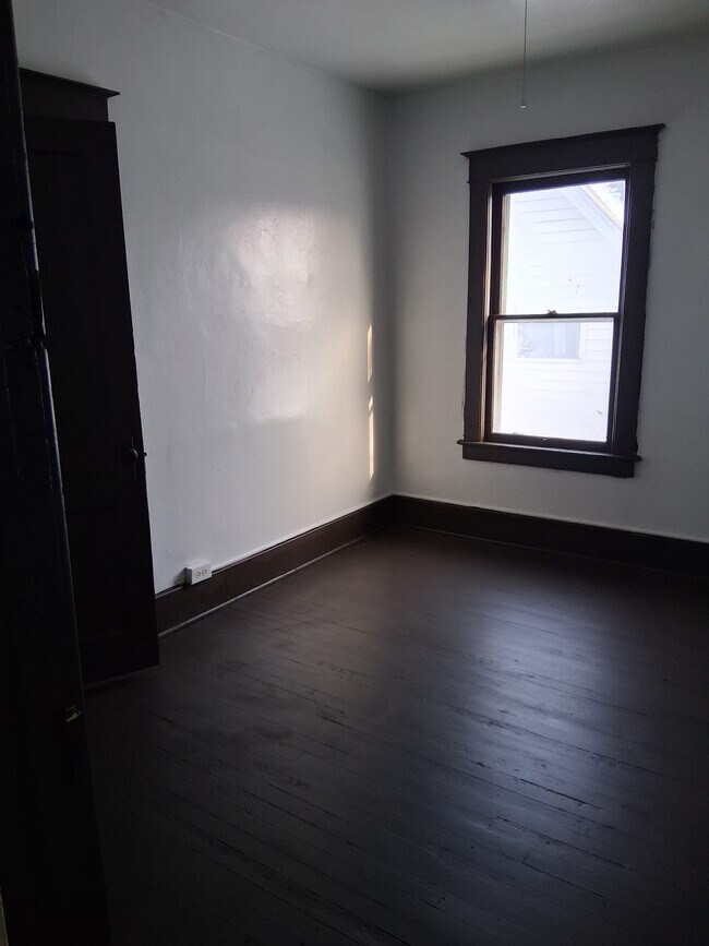 38 Frederick St unit Frederick St, Binghamton, NY 13901 - photo 5