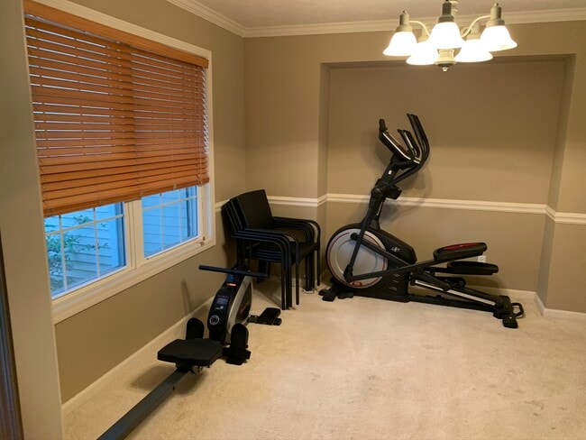 11005 N Waterton, Dunlap, IL 61525 - photo 2