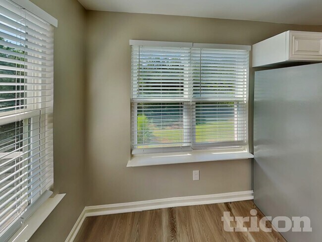 295 Oak Meadows Dr, Covington, GA 30016 - photo 4