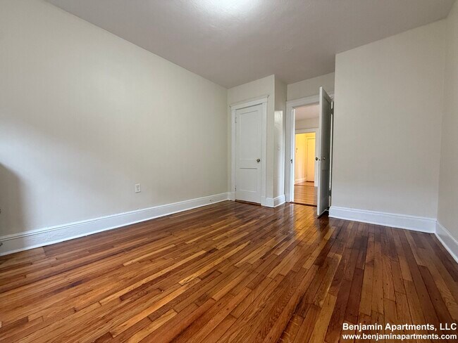 1622 Commonwealth Ave unit 6, Boston, MA 02135 - photo 6
