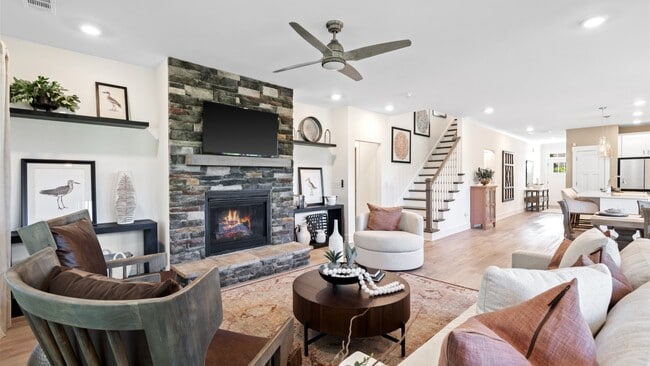 219 Moorish Cir, Simpsonville, SC 29681 - photo 5