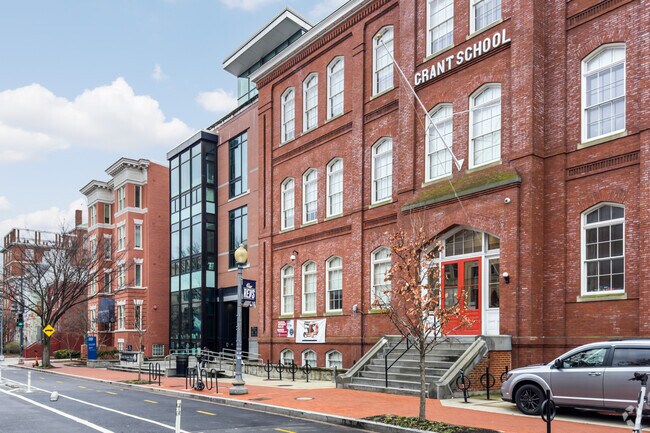 The School without Walls is a top-rated elementary school serving Foggy Bottom kids K-8.