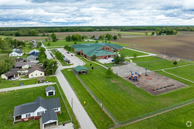 Fayette Elementary Public Elementary School aerial.