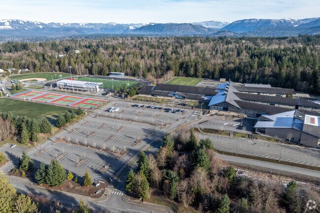 Arlington High School hosts several specialty buildings, like an agriculture building and a sports medicine lab.