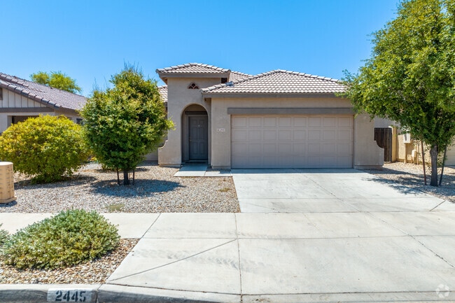 Find your forever home in South Mountain, AZ's single-family residences.