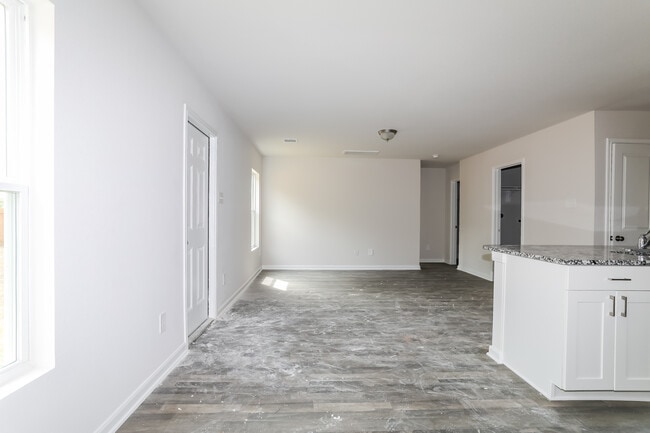 14141 Harlequin Dr, Willis, TX 77318 - photo 5