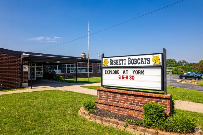Bissett Elementary boasts a student-teacher ratio of 11 to 1.