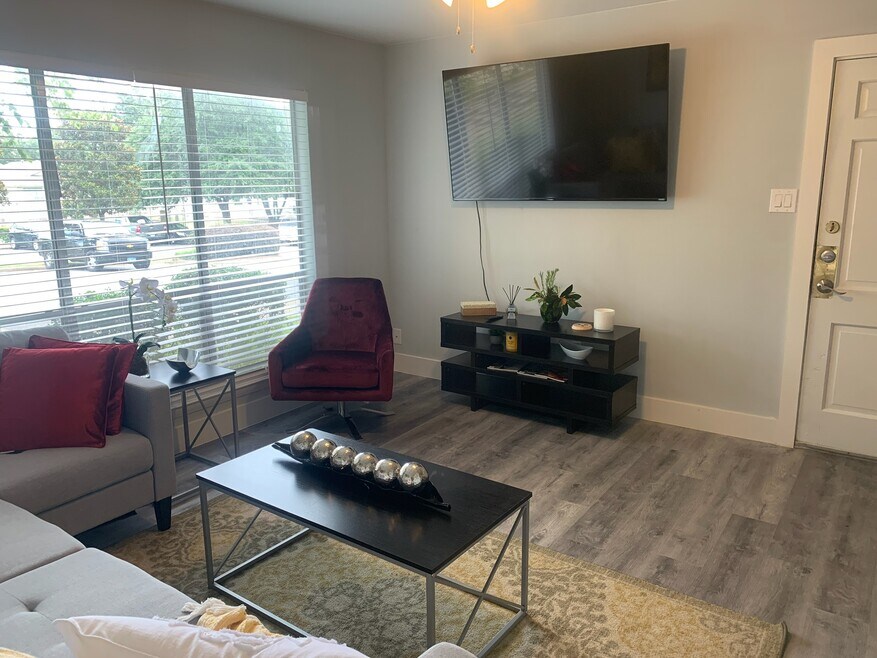 Timbers at Lakewood 3900 McCain Park Dr, North Little Rock, AR