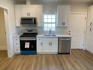 8415 Beckford Ave Unit B, Northridge, CA 91324