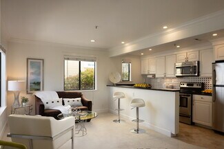 585 Laine St Unit 6, Monterey, CA 93940