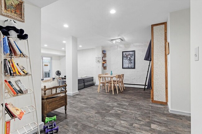 1709 Lanier Place NW unit ID1037737P, Washington, DC 20009 - photo 2