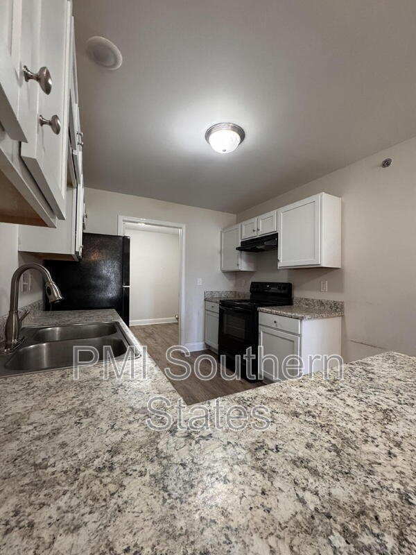 200 Walnut Hill Dr unit A, Easley, SC 29642 - photo 4