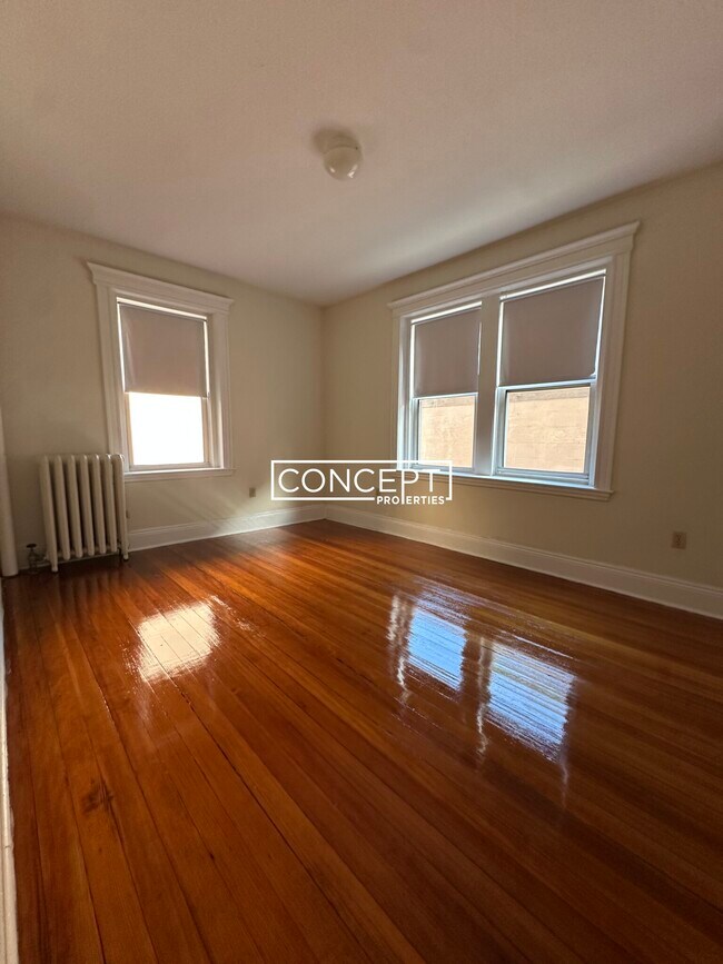 1788 Beacon St unit 2, Brookline, MA 02445 - photo 3