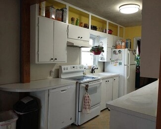 1425 Douglas Ave, Ames, IA 50010