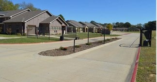 113 W Reunion St, Fairfield, TX 75840