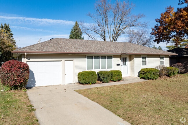 Meeker North's ranch homes are nice and well maintained.