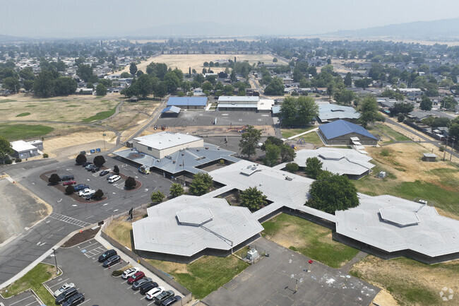 Table Rock Elementary School has a wonderful campus for its students.