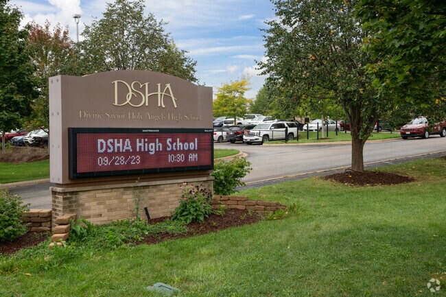 Divine Savior Holy Angels H.S. is a Catholic, college preparatory high school in Grantosa.