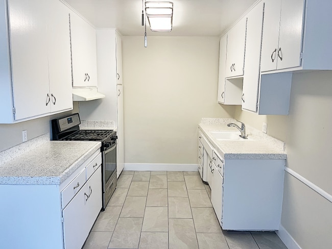 721 Cordova St unit 9, Pasadena, CA 91101 - photo 3