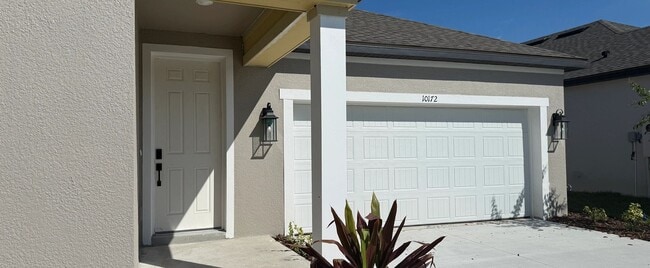 10172 Hidden Hammock Loop, Parrish, FL 34219 - photo 2