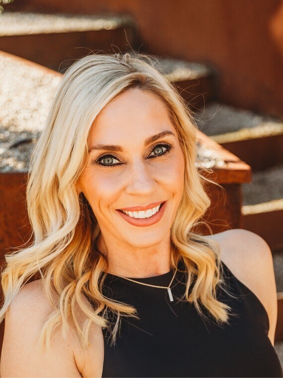 Heather McKay