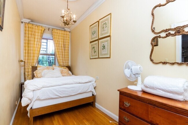 154 Beacon St unit 2, Boston, MA 02116 - photo 5