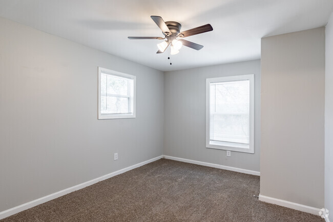 2BR, 1BA - 767SF (Upgraded)